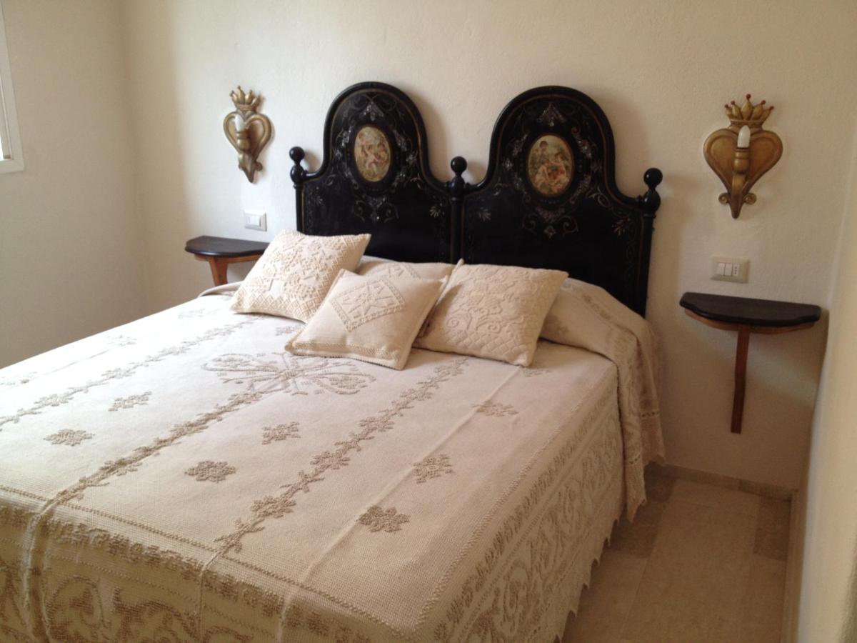 Antica Dimora La Corona San Pantaleo Ngoại thất bức ảnh