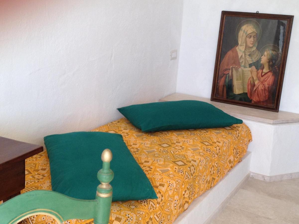 Antica Dimora La Corona San Pantaleo Ngoại thất bức ảnh