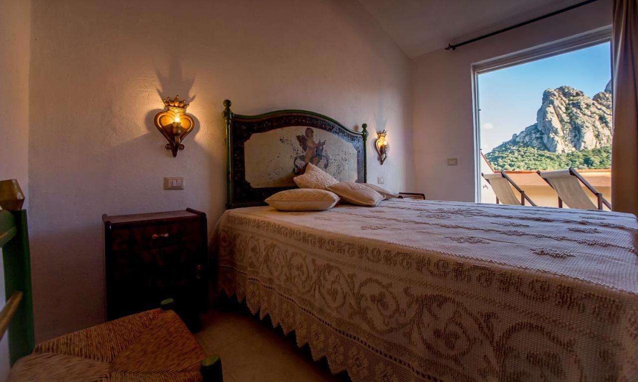 Antica Dimora La Corona San Pantaleo Ngoại thất bức ảnh