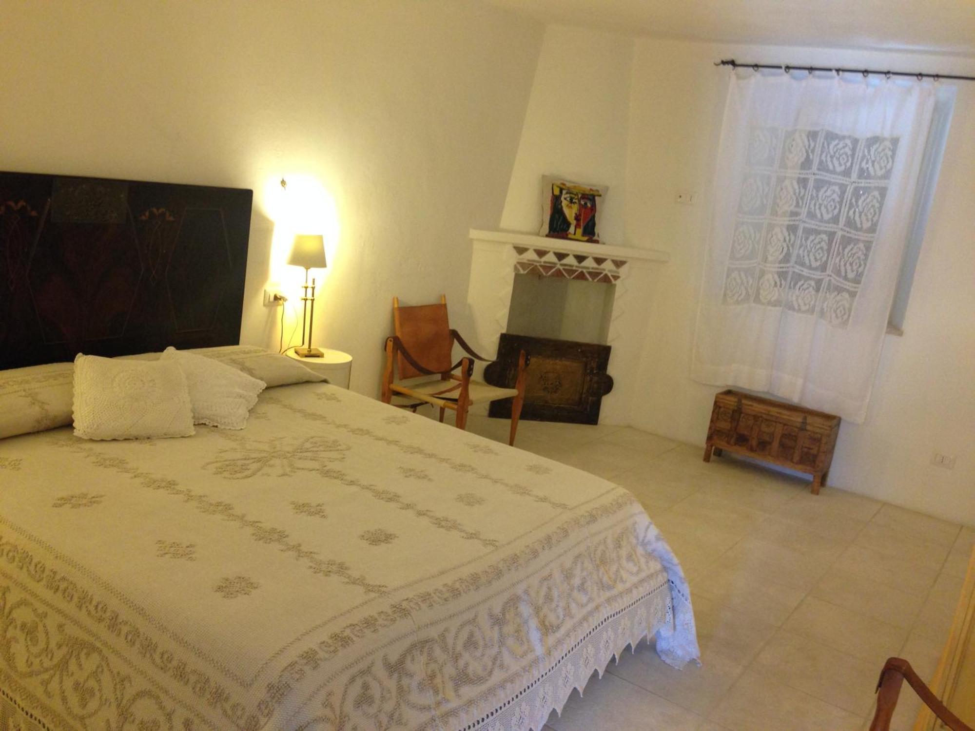 Antica Dimora La Corona San Pantaleo Phòng bức ảnh